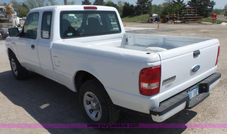 image for item K4512 2008 Ford Ranger SuperCab pickup truck