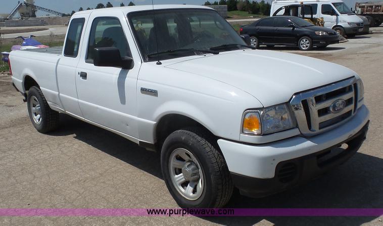 image for item K4512 2008 Ford Ranger SuperCab pickup truck
