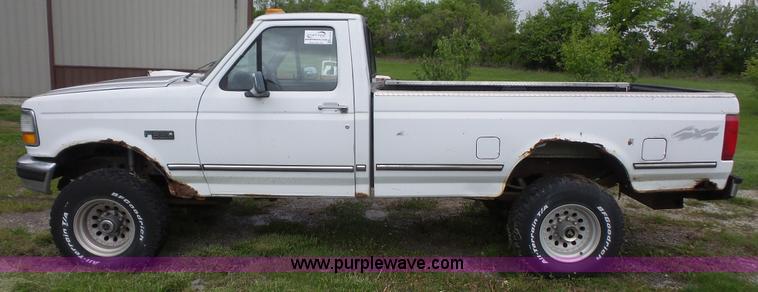 image for item K4518 1995 Ford F350 pickup truck