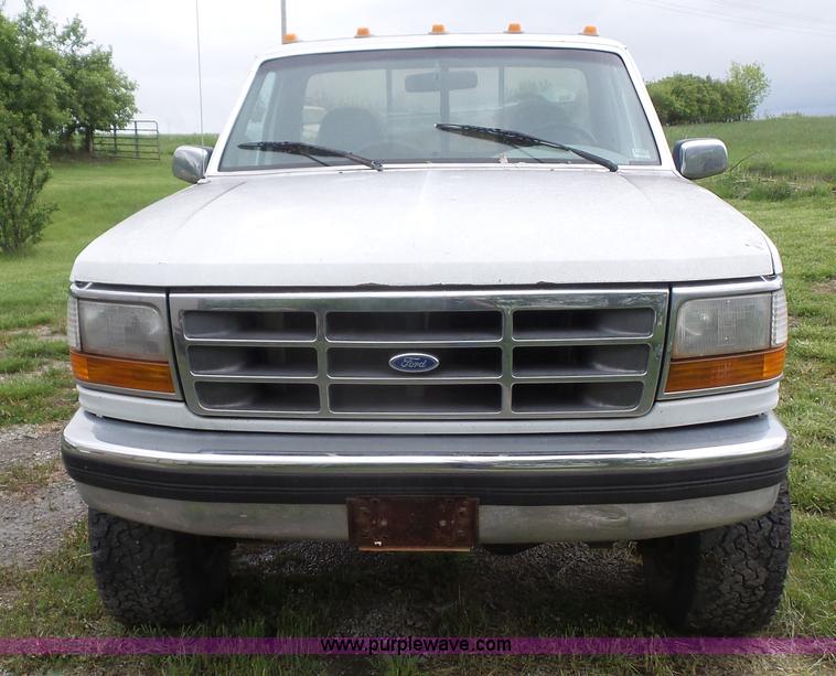 image for item K4518 1995 Ford F350 pickup truck
