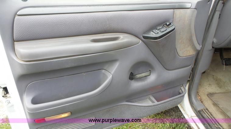 image for item K4518 1995 Ford F350 pickup truck