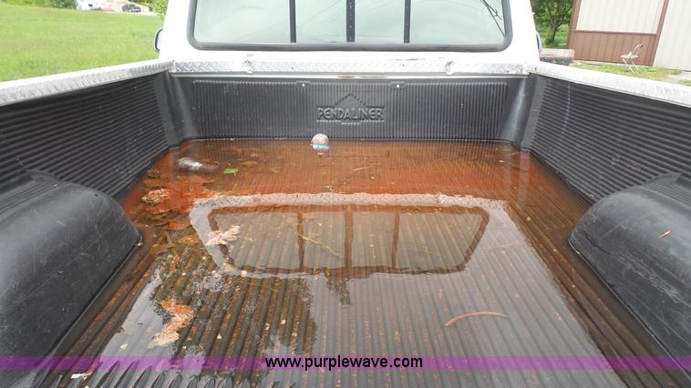 image for item K4518 1995 Ford F350 pickup truck