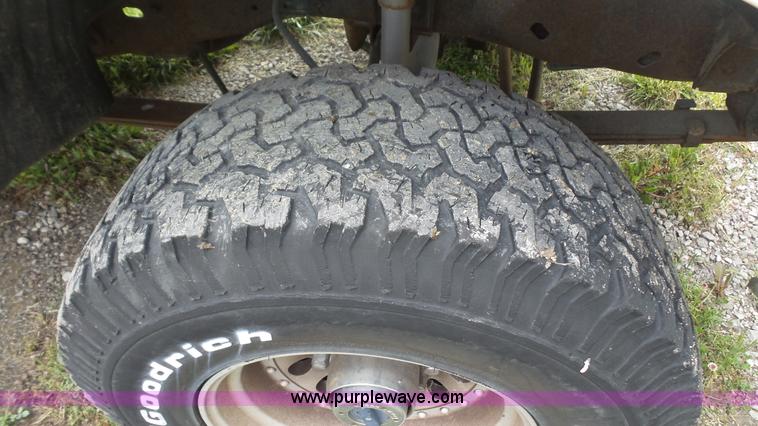 image for item K4518 1995 Ford F350 pickup truck