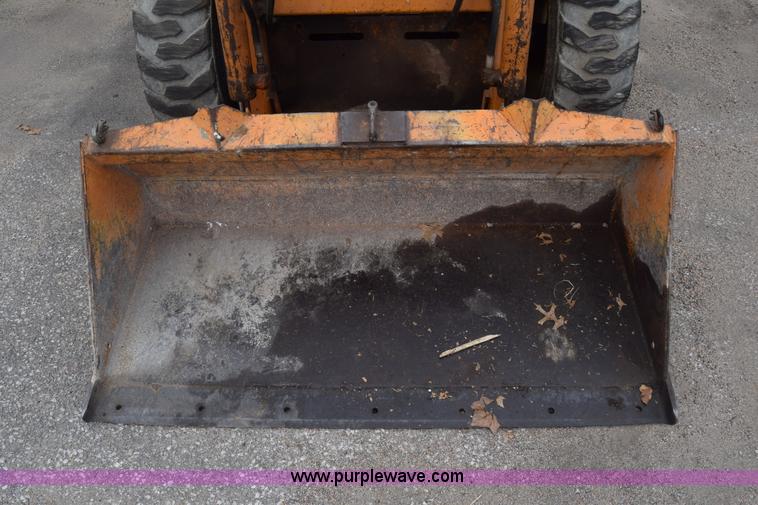 image for item K6724 1982 Case 1835 skid steer