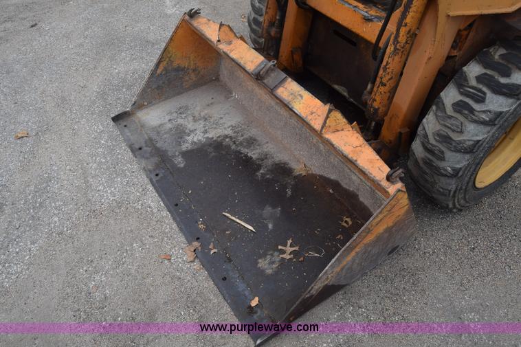 image for item K6724 1982 Case 1835 skid steer