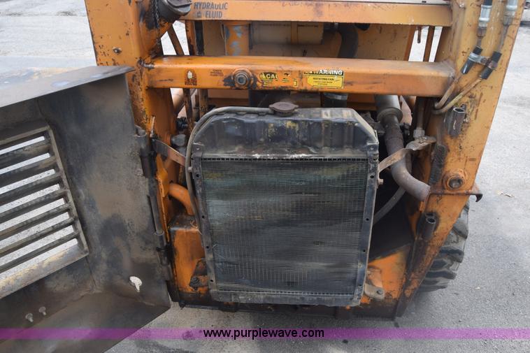 image for item K6724 1982 Case 1835 skid steer