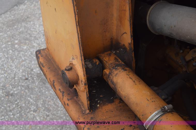 image for item K6724 1982 Case 1835 skid steer