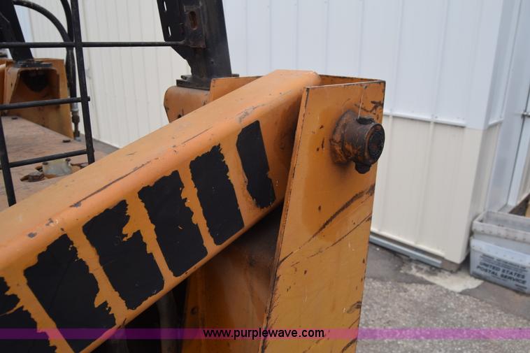 image for item K6724 1982 Case 1835 skid steer