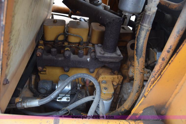 image for item K6724 1982 Case 1835 skid steer