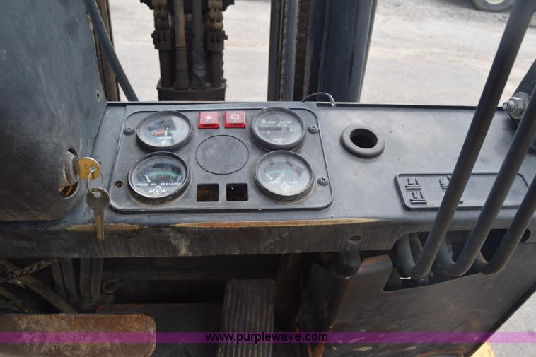 image for item K6725 Yale GLC050 forklift
