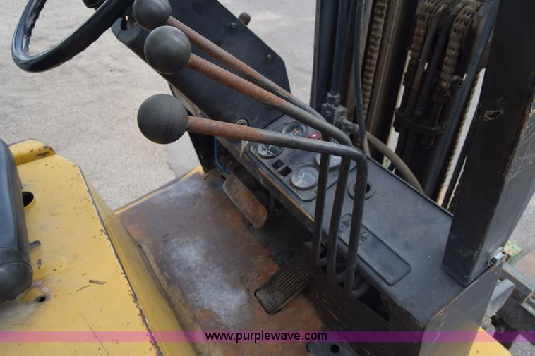 image for item K6725 Yale GLC050 forklift