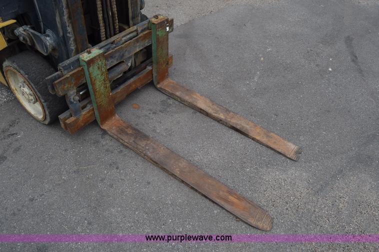 image for item K6725 Yale GLC050 forklift