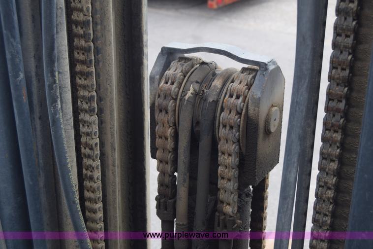 image for item K6725 Yale GLC050 forklift