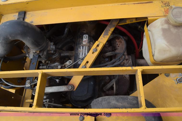 image for item K6730 Hustler 4500 ZTR lawn mower