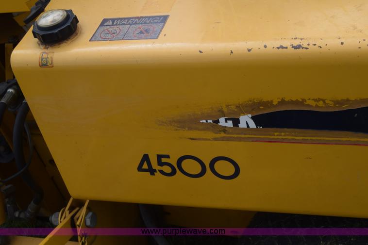 image for item K6730 Hustler 4500 ZTR lawn mower