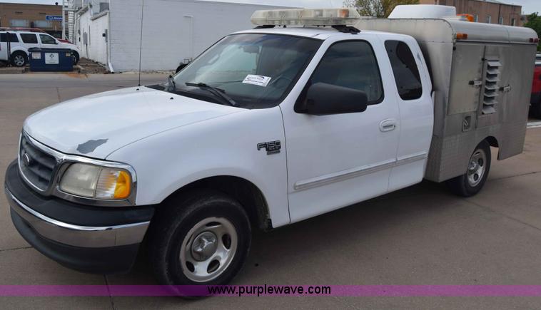 image for item K6738 2001 Ford F150 SuperCab pickup truck