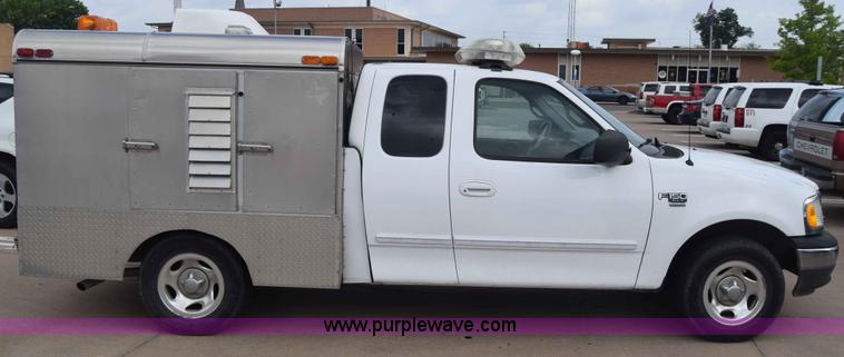 image for item K6738 2001 Ford F150 SuperCab pickup truck