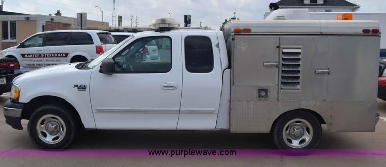 image for item K6738 2001 Ford F150 SuperCab pickup truck