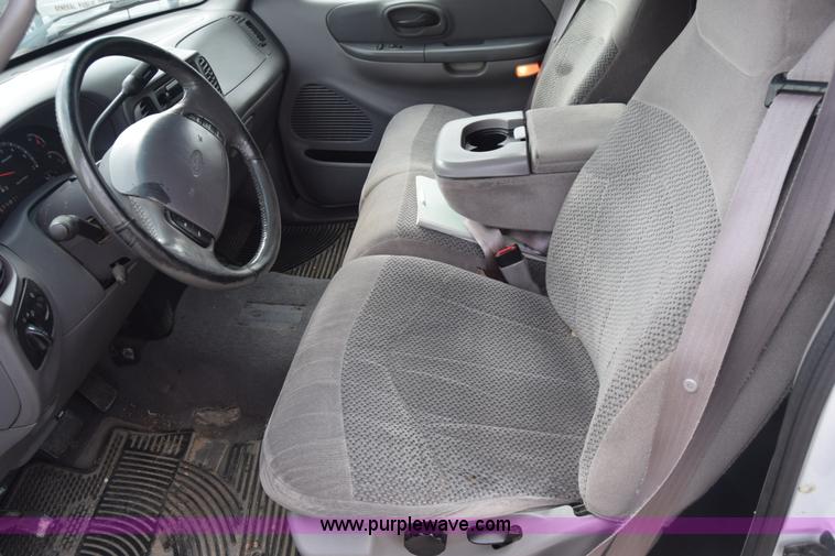 image for item K6738 2001 Ford F150 SuperCab pickup truck