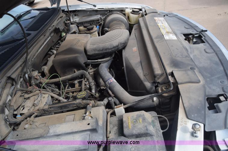 image for item K6738 2001 Ford F150 SuperCab pickup truck