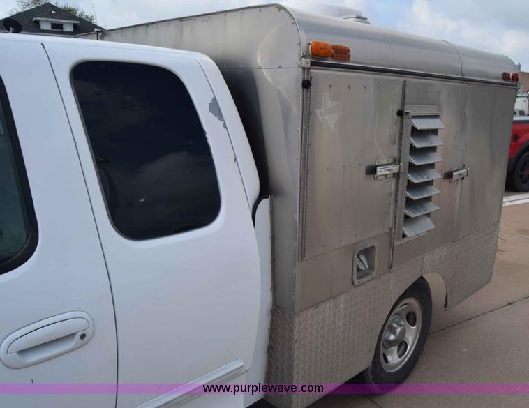 image for item K6738 2001 Ford F150 SuperCab pickup truck