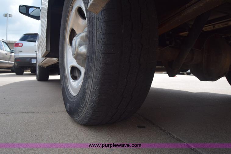 image for item K6738 2001 Ford F150 SuperCab pickup truck