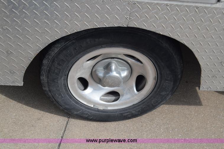 image for item K6738 2001 Ford F150 SuperCab pickup truck