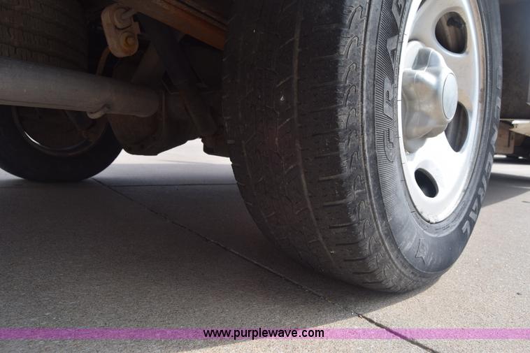 image for item K6738 2001 Ford F150 SuperCab pickup truck