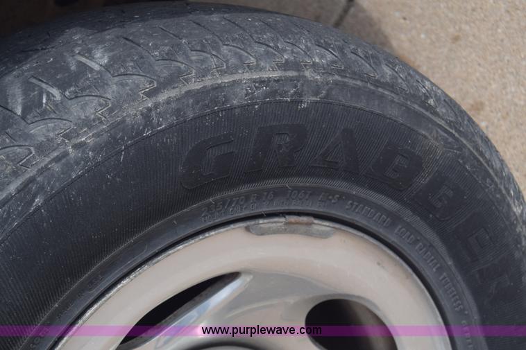 image for item K6738 2001 Ford F150 SuperCab pickup truck