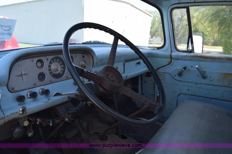 image for item K6739 1957 Ford F600 flatbed truck