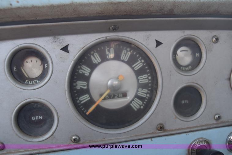 image for item K6739 1957 Ford F600 flatbed truck