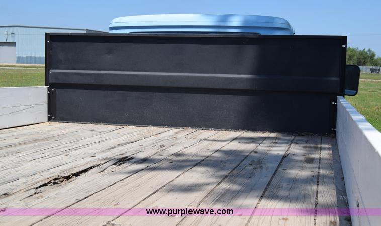 image for item K6739 1957 Ford F600 flatbed truck