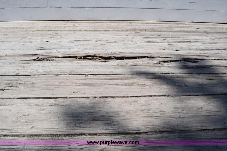 image for item K6739 1957 Ford F600 flatbed truck