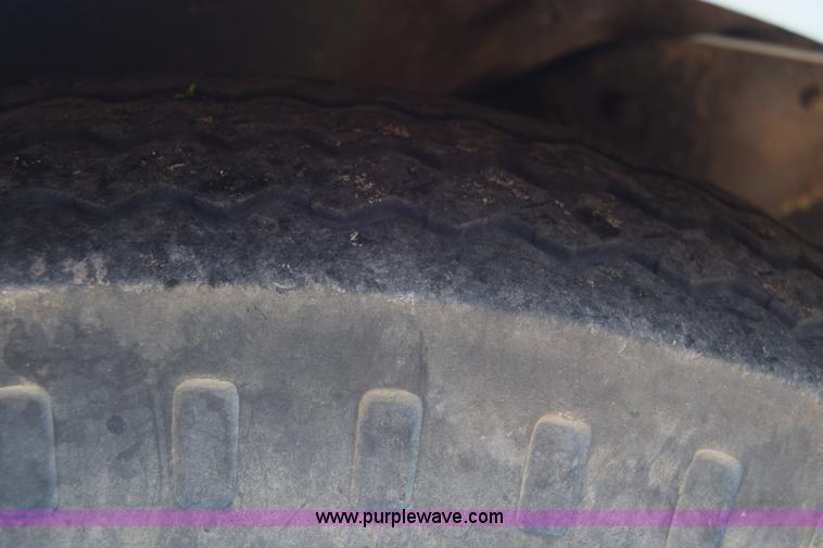 image for item K6739 1957 Ford F600 flatbed truck