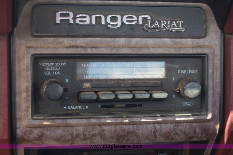 image for item K6746 1985 Ford F350 flatbed pickup truck