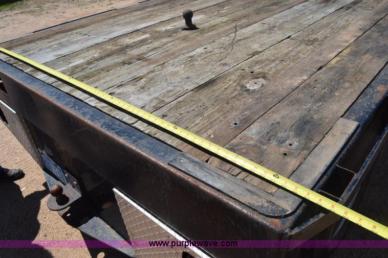 image for item K6746 1985 Ford F350 flatbed pickup truck