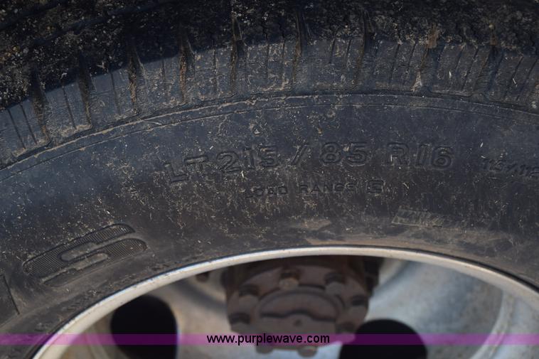 image for item K6746 1985 Ford F350 flatbed pickup truck