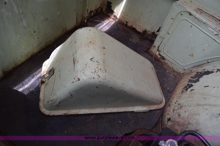 image for item K6747 1963 Ford Econoline E100 van