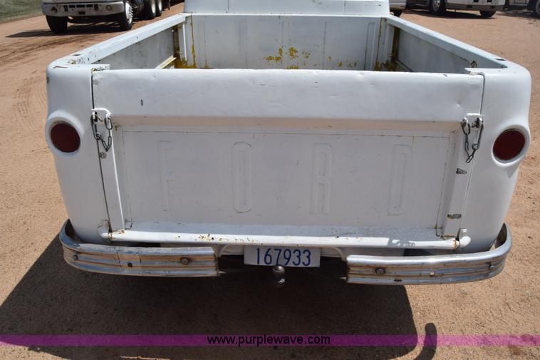 image for item K6747 1963 Ford Econoline E100 van