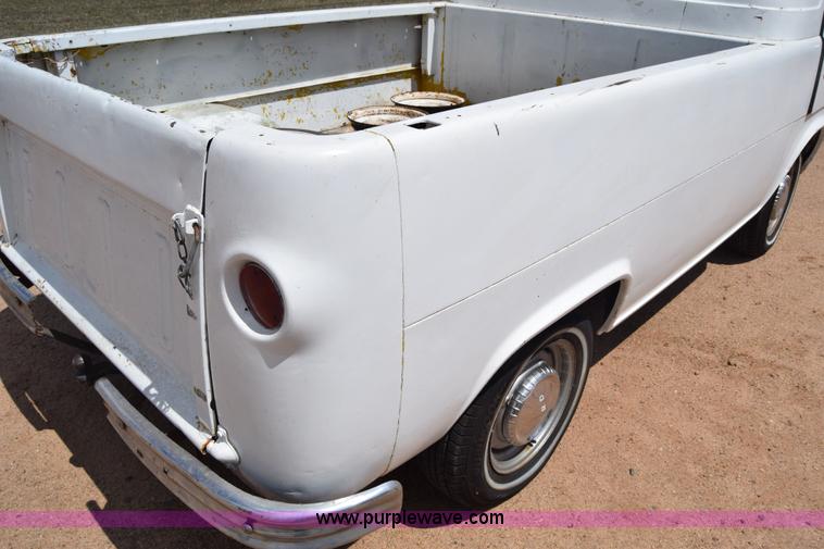 image for item K6747 1963 Ford Econoline E100 van