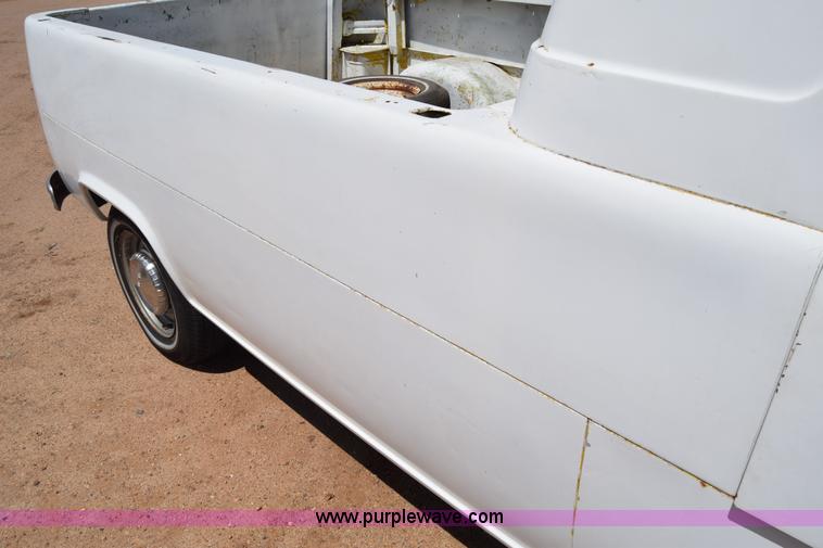 image for item K6747 1963 Ford Econoline E100 van