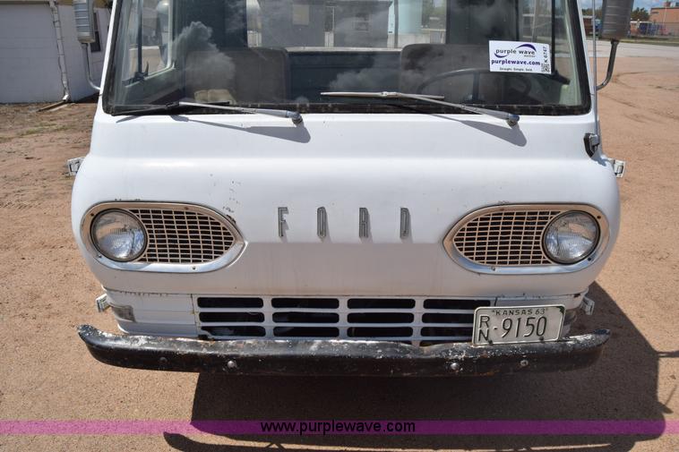image for item K6747 1963 Ford Econoline E100 van