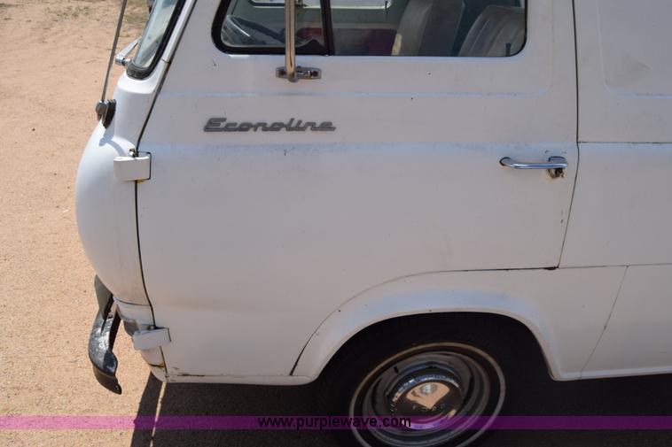 image for item K6747 1963 Ford Econoline E100 van