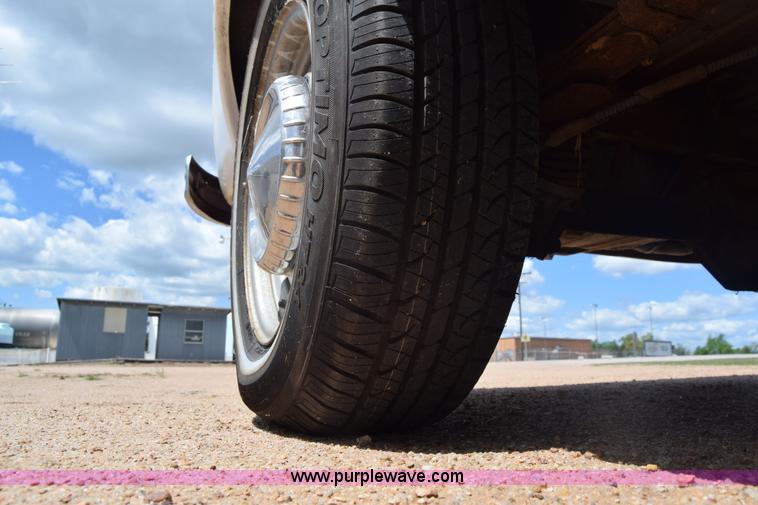 image for item K6747 1963 Ford Econoline E100 van