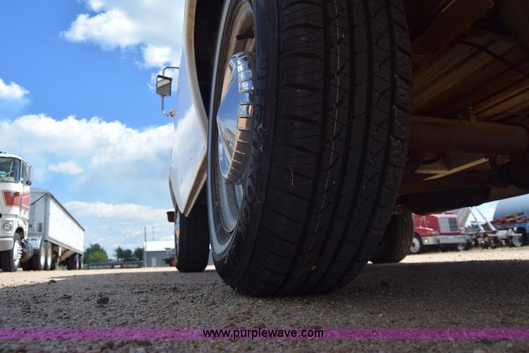 image for item K6747 1963 Ford Econoline E100 van