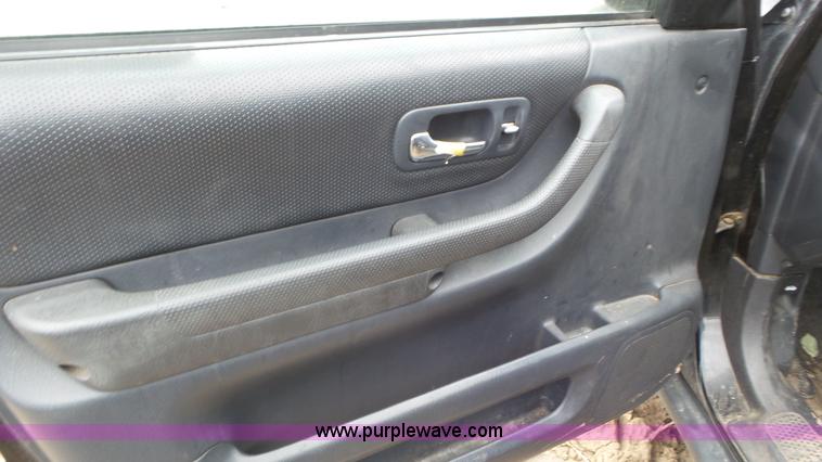 image for item K6763 2000 Honda CR-V SUV