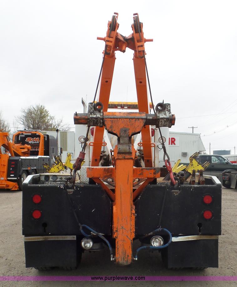 image for item K6766 1993 Freightliner FLD tow truck