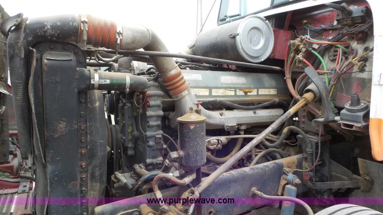 image for item K6766 1993 Freightliner FLD tow truck