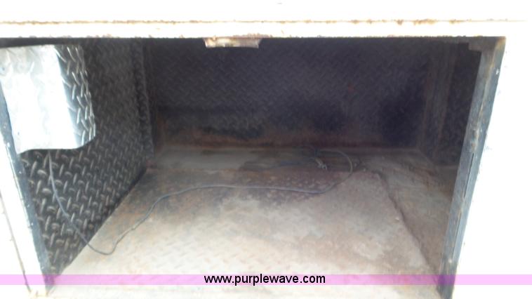 image for item K6766 1993 Freightliner FLD tow truck