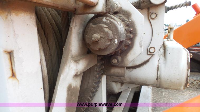 image for item K6766 1993 Freightliner FLD tow truck